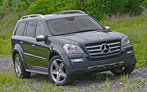   Mercedes-Benz GL550 US-spec - 2010