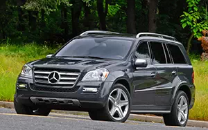   Mercedes-Benz GL550 US-spec - 2010