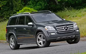   Mercedes-Benz GL550 US-spec - 2010
