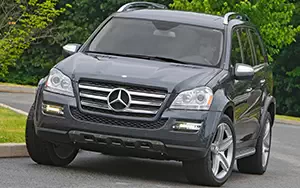   Mercedes-Benz GL550 US-spec - 2010