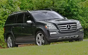   Mercedes-Benz GL550 US-spec - 2010