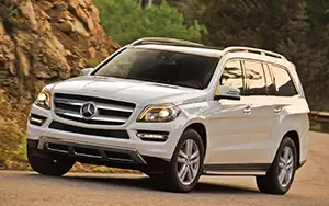   Mercedes-Benz GL350 BlueTEC US-spec - 2013
