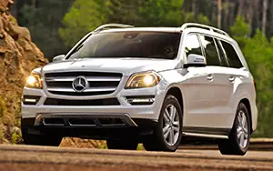   Mercedes-Benz GL350 BlueTEC US-spec - 2013