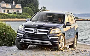   Mercedes-Benz GL450 US-spec - 2013