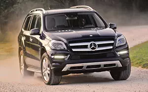   Mercedes-Benz GL450 US-spec - 2013