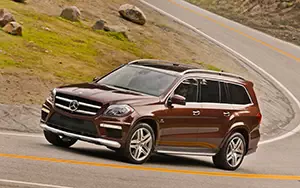   Mercedes-Benz GL63 AMG US-spec - 2013