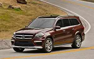   Mercedes-Benz GL63 AMG US-spec - 2013