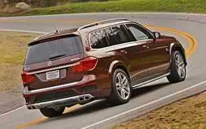   Mercedes-Benz GL63 AMG US-spec - 2013