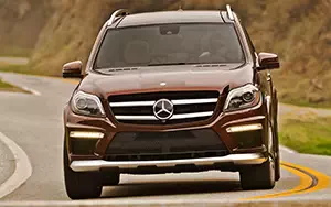   Mercedes-Benz GL63 AMG US-spec - 2013