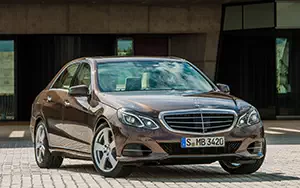   Mercedes-Benz E300 BlueTEC HYBRID - 2013