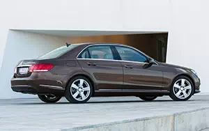   Mercedes-Benz E300 BlueTEC HYBRID - 2013