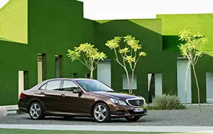   Mercedes-Benz E300 BlueTEC HYBRID - 2013