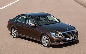   Mercedes-Benz E300 BlueTEC HYBRID - 2013