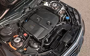   Mercedes-Benz E300 BlueTEC HYBRID - 2013