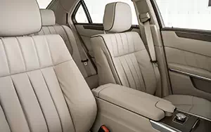  Mercedes-Benz E300 BlueTEC HYBRID - 2013