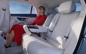   Mercedes-Benz EQS 450+ - 2021