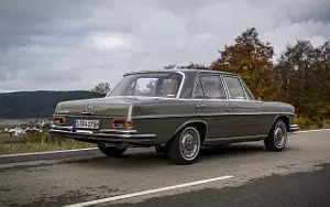   Mercedes-Benz 250 SE W108 - 1965