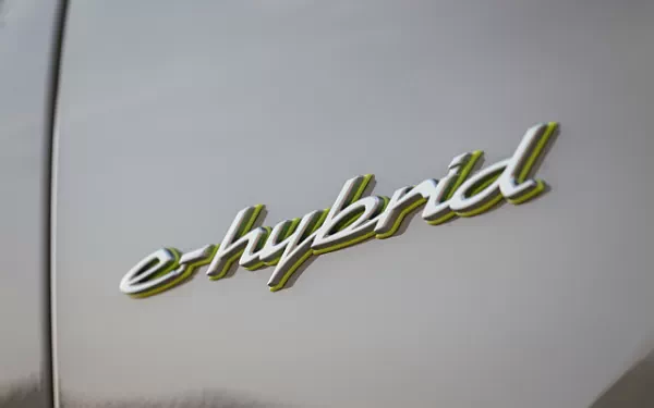 ���� ���������� Porsche Cayenne S E-Hybrid Coupe SportDesign Package - 2023