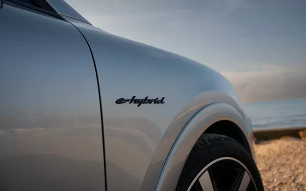 ���� ���������� Porsche Cayenne Turbo E-Hybrid Coupe - 2023