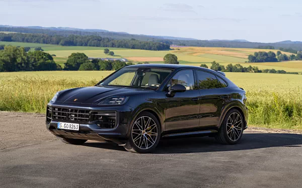 ���� ���������� Porsche Cayenne GTS Coupe (Algarve Blue Metallic) - 2024