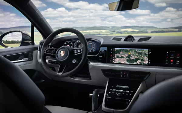 ���� ���������� Porsche Cayenne GTS Coupe (Algarve Blue Metallic) - 2024