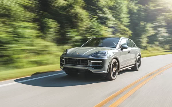 ���� ���������� Porsche Cayenne GTS Coupe - 2024