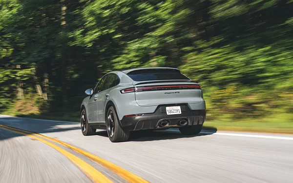 ���� ���������� Porsche Cayenne GTS Coupe - 2024