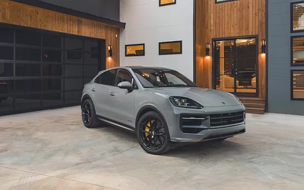 ���� ���������� Porsche Cayenne GTS Coupe - 2024