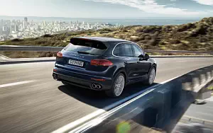   Porsche Cayenne S - 2014