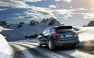  Porsche Cayenne S - 2014