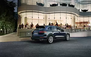   Porsche Cayenne S - 2014