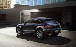  Porsche Macan Turbo - 2014