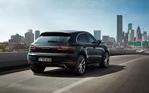   Porsche Macan Turbo - 2014