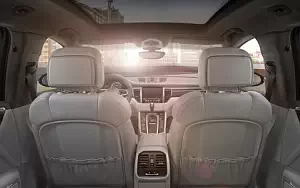   Porsche Macan Turbo - 2014
