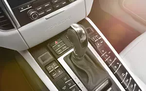   Porsche Macan Turbo - 2014
