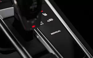   Porsche Panamera Turbo S E-Hybrid Sport Turismo (Carmine Red) - 2017
