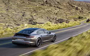   Porsche Panamera Turbo Executive - 2017