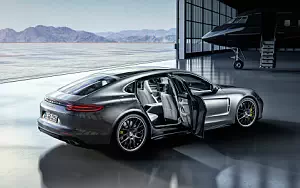   Porsche Panamera Turbo Executive - 2017
