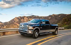   Ram 3500 Heavy Duty Laramie Crew Cab - 2014