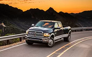   Ram 3500 Heavy Duty Laramie Crew Cab - 2014