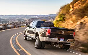   Ram 3500 Heavy Duty Laramie Crew Cab - 2014