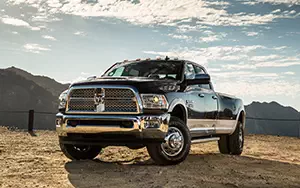   Ram 3500 Heavy Duty Laramie Crew Cab - 2014
