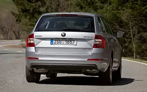   Skoda Octavia Combi 4x4 - 2013