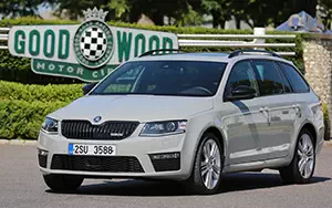   Skoda Octavia Combi RS - 2013