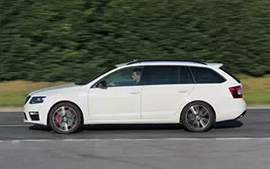   Skoda Octavia Combi RS - 2013