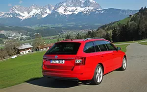   Skoda Octavia Combi - 2013
