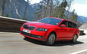   Skoda Octavia Combi - 2013