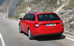   Skoda Octavia Combi - 2013