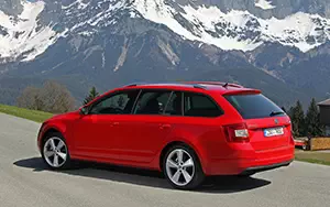   Skoda Octavia Combi - 2013